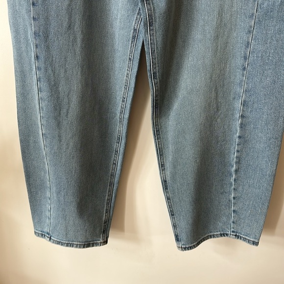 BUFFALO DAVID BITTON | Barbara High Rise Barrel Jeans in Vintage Indigo Blue - Picture 9 of 16